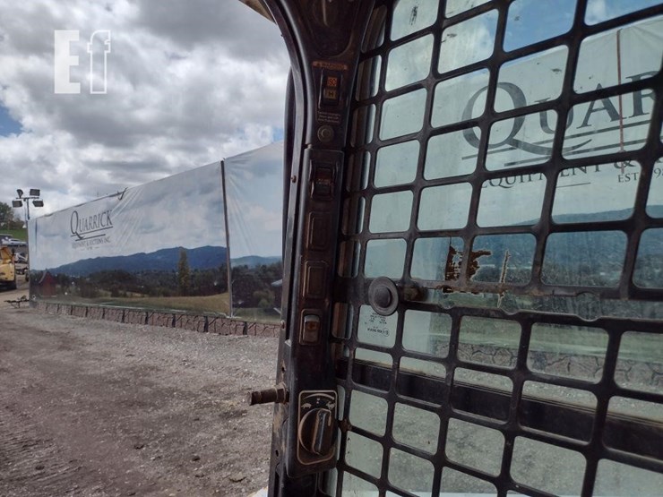 2013-bobcat-t770-image-9