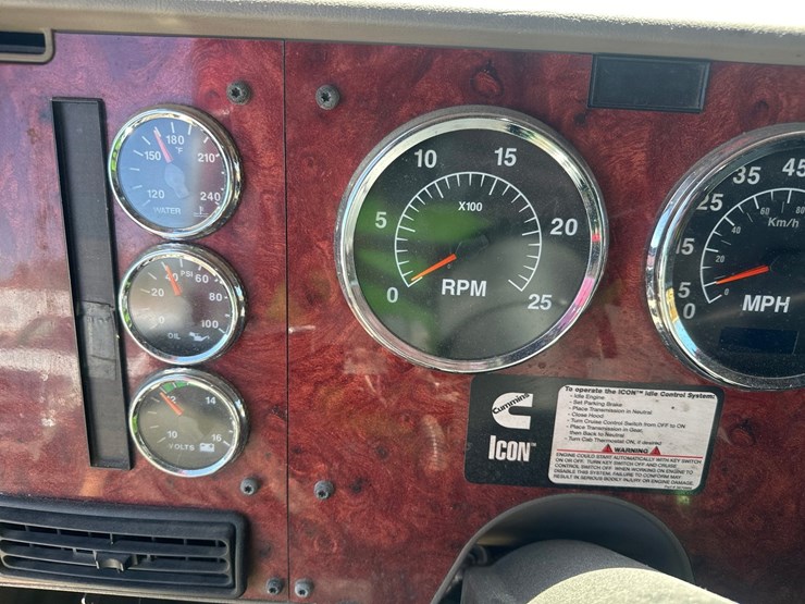 2004-massey-ferguson-8-image-29