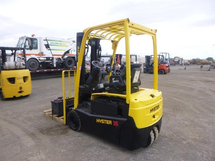 hyster-j35xnt-forklift-image-4
