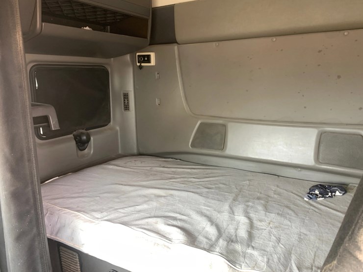 2014-international-prostar-image-11