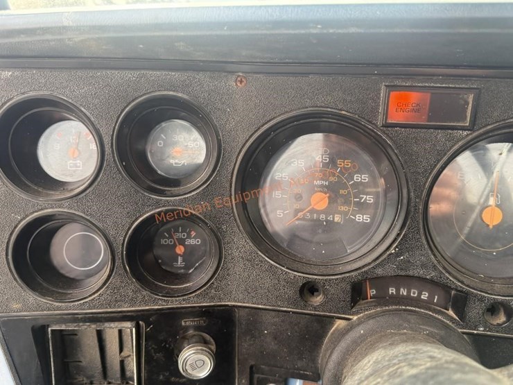 1986-chevrolet-30-image-36