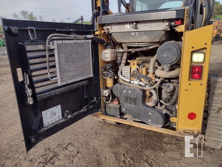 2020-caterpillar-259d3-image-28