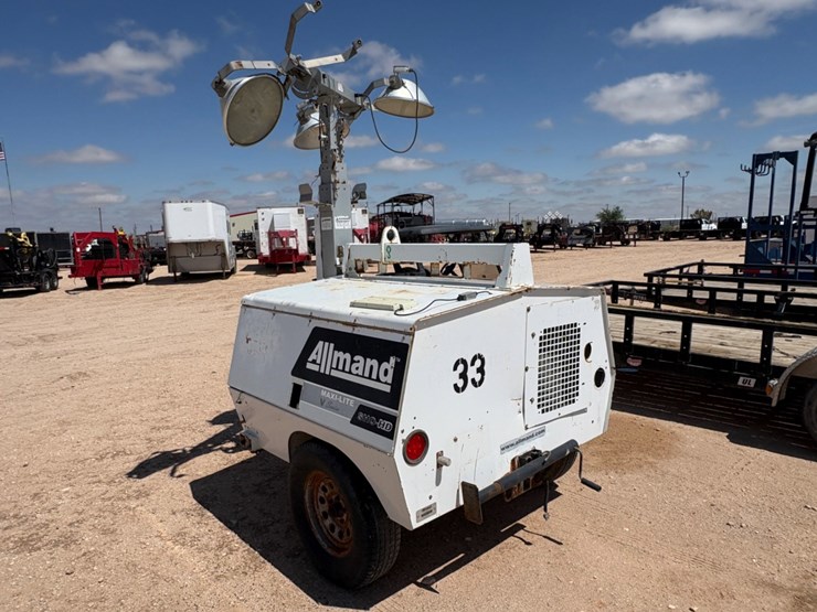 allmand-bros-maxi-lite-v-image-3