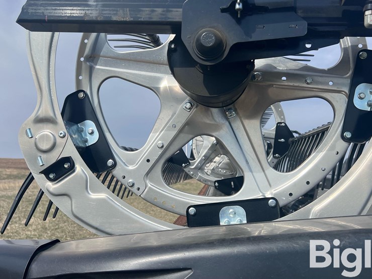 2022-mac-don-fd235-image-16