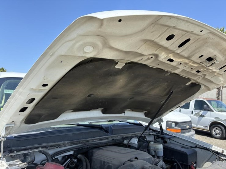 2014-chevrolet-tahoe-image-9