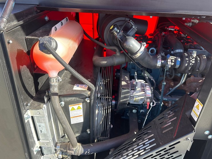 2023-massey-ferguson-8-image-29