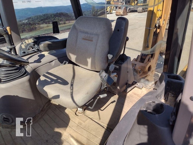 case-580m-turbo-image-12