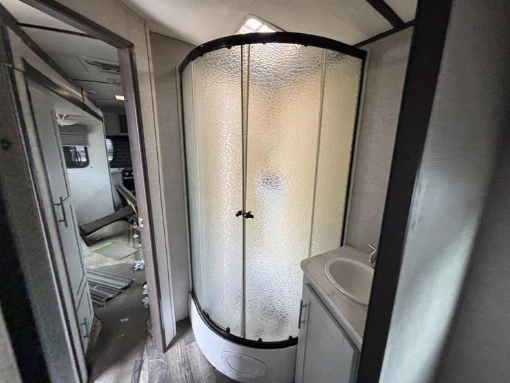 2020-premier-bl24rkpr20-travel-trailer-image-30