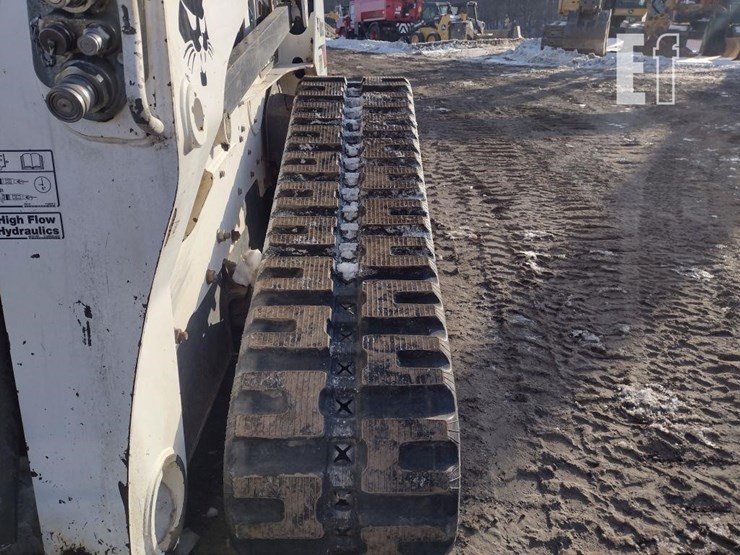 2020-bobcat-t870-image-28