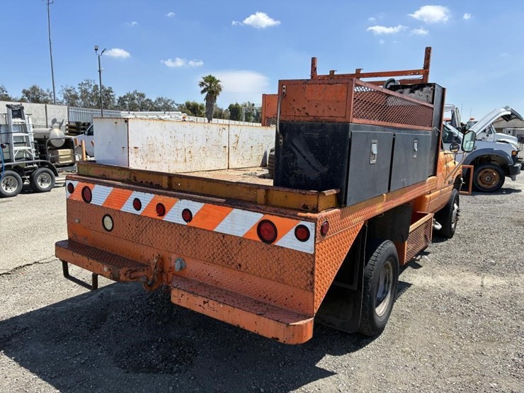 1996-dodge-ram-3500-image-3