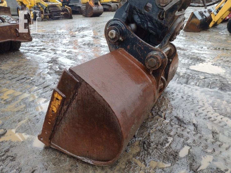 2004-komatsu-pw200-7-image-14