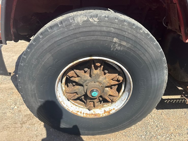 1996-ford-l9000-image-85