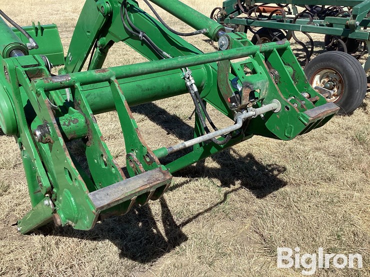 2016-john-deere-640r-image-9