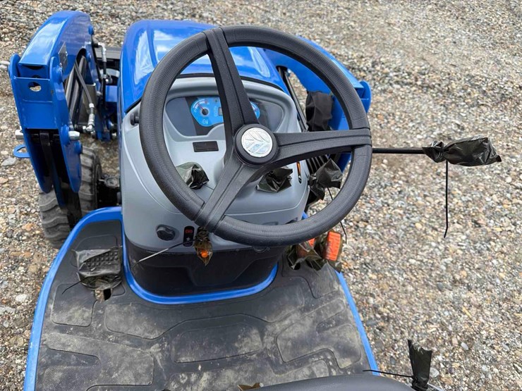 new-holland-workmaster-25s-image-17