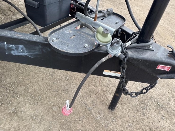 2020-premier-bl19fbpr20-travel-trailer-image-12