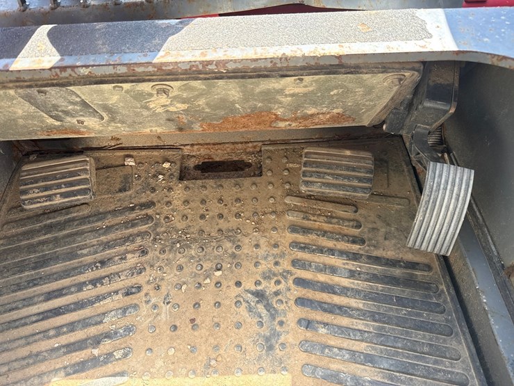 takeuchi-tl8-image-34