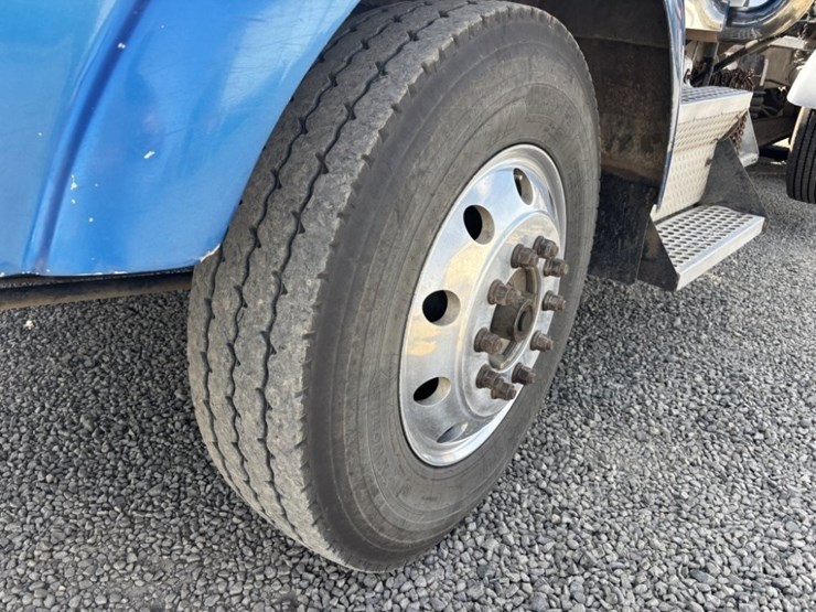 2000-kenworth-t800b-image-9