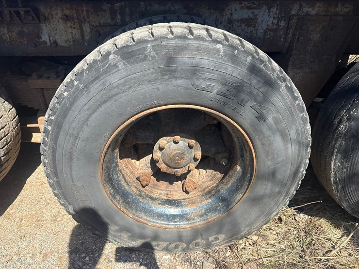 1996-ford-l9000-image-91