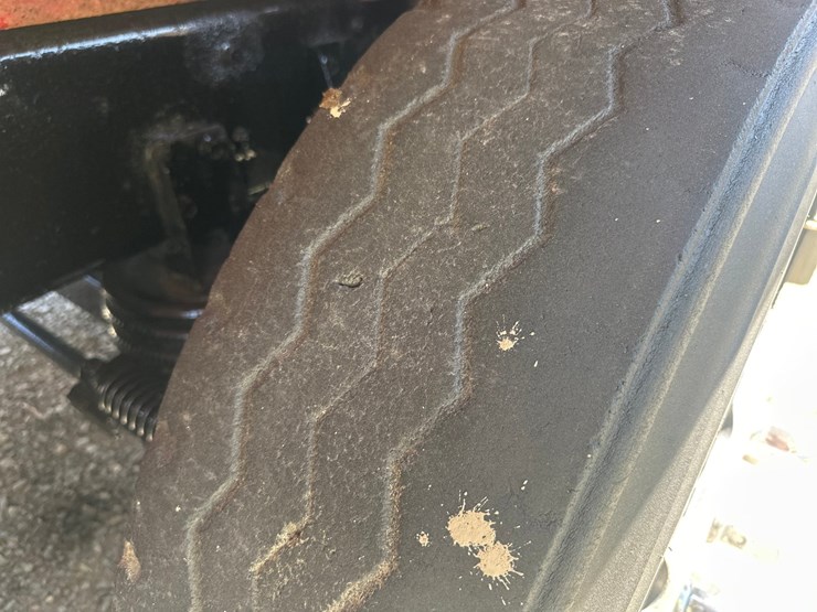 2012-international-7600-image-61