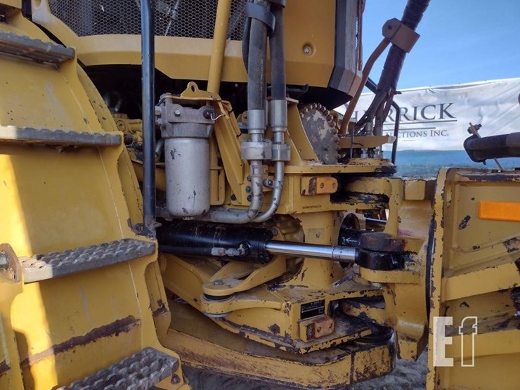 2019-caterpillar-745-image-20