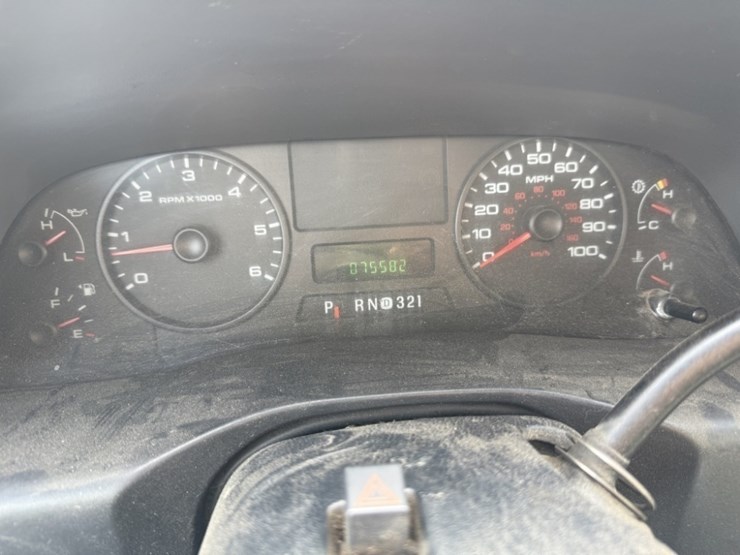 2006-ford-f450-image-25