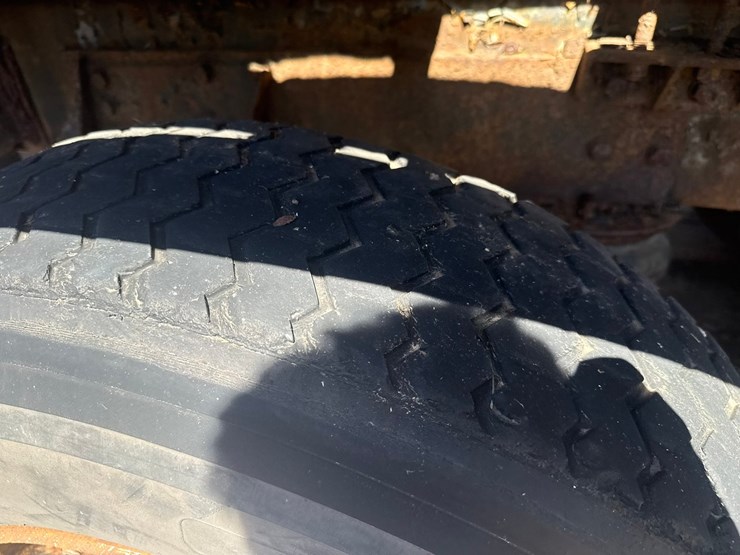 1996-ford-l9000-image-88