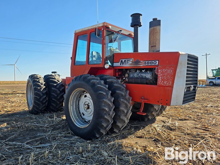 1979-massey-ferguson-4880-image-3