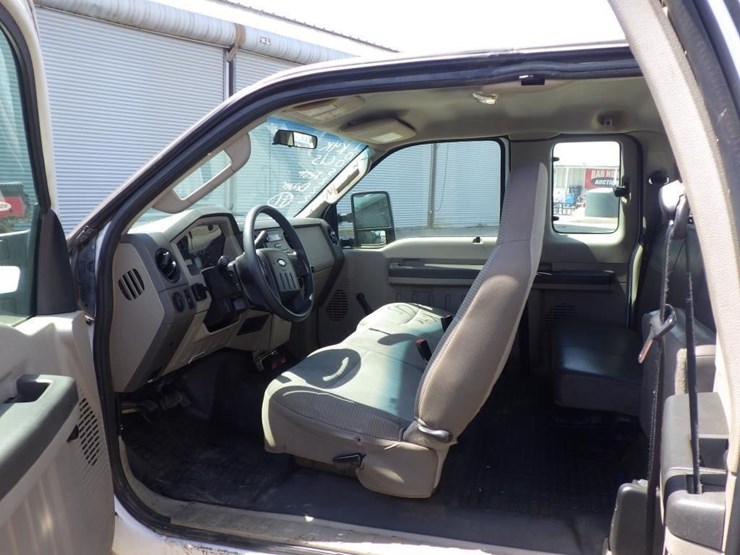 2010-ford-f250-image-5