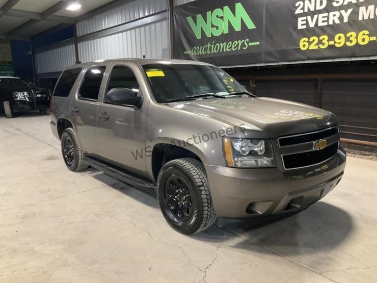 2012-chevrolet-tahoe-image-2