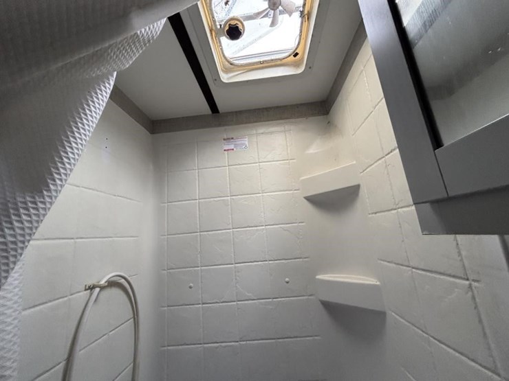 2020-bullet-bl1700bh20-travel-trailer-image-38