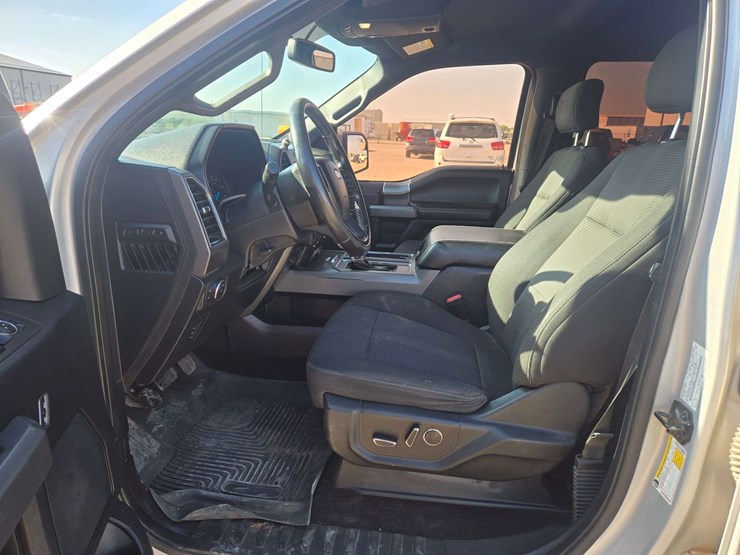 2017-ford-f150-xl-image-12