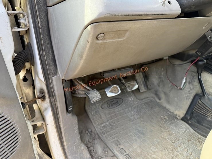 2000-ford-f450-image-34