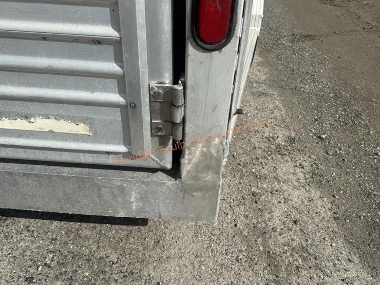 1996-featherlite-8120-image-6