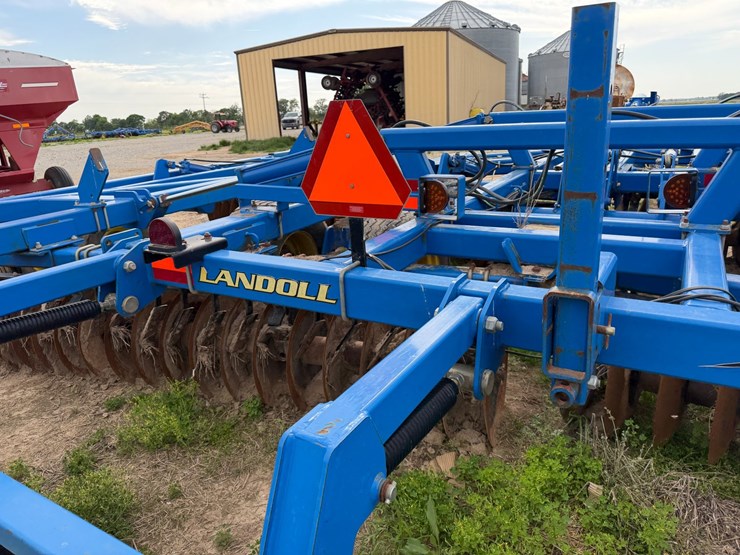 landoll-7431-33-image-37