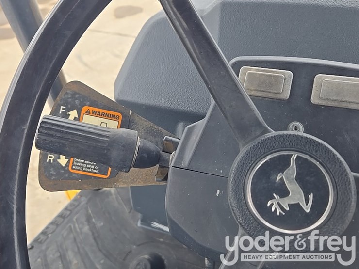 2019-deere-310l-image-73
