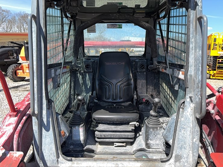 takeuchi-tl10v2-image-14