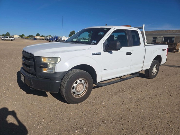 2015-ford-f150-xlt-image-1