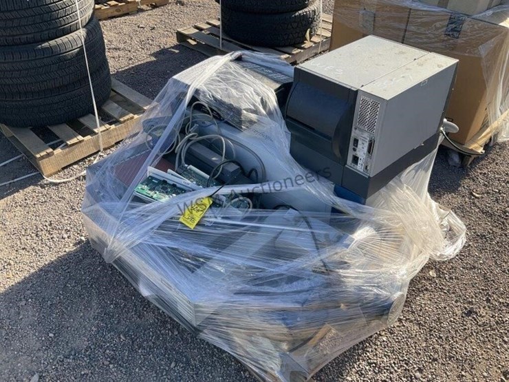 pallet-w/-engraving-machine-image-2