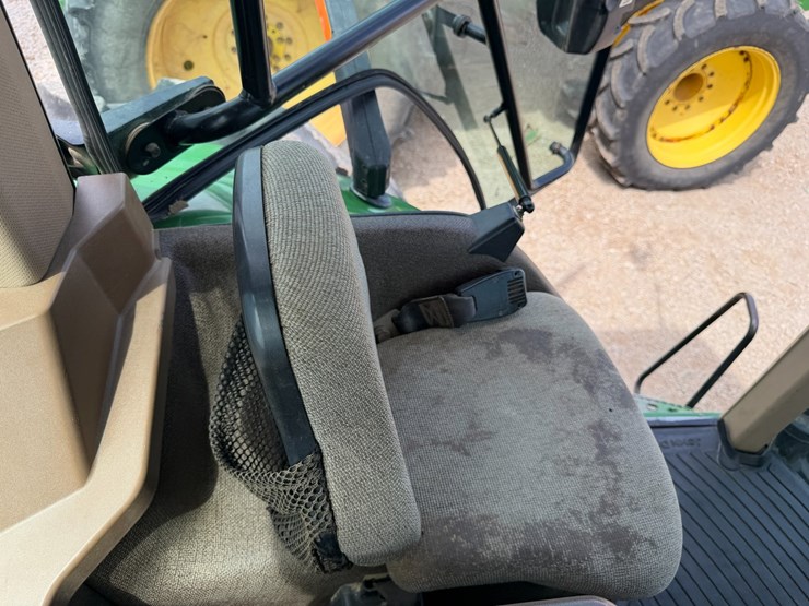 2007-john-deere-8230-image-60