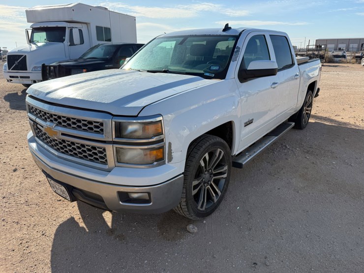 2015-chevrolet-silverado-1500-image-1