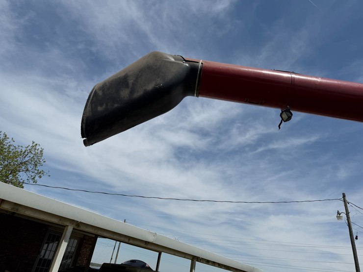 2016-case-ih-8240-image-17