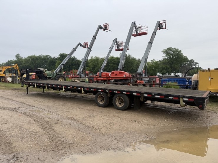 pj-40ft-gooseneck-2012-image-7