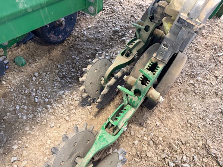 john-deere-1720-image-89