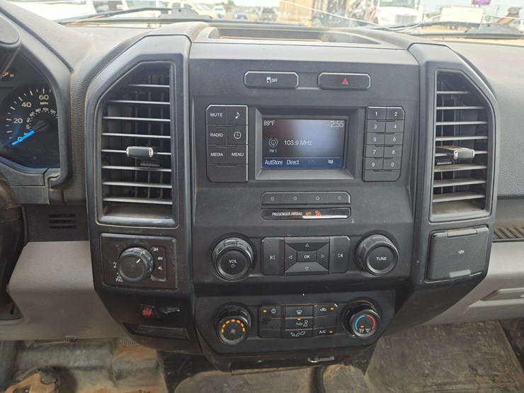 2016-ford-f150-xl-image-13