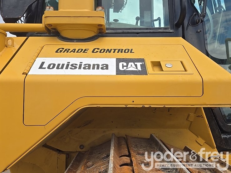 2016-caterpillar-d6n-image-48