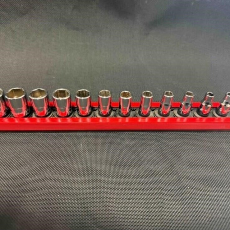 Snap-On 13 sockets
