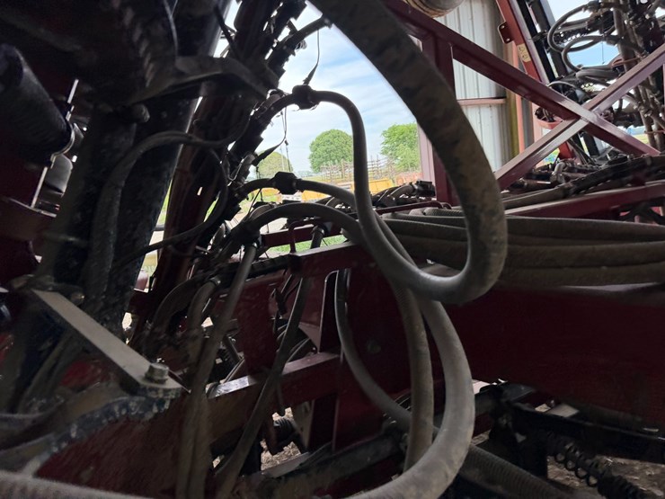 2014-case-ih-36-image-96