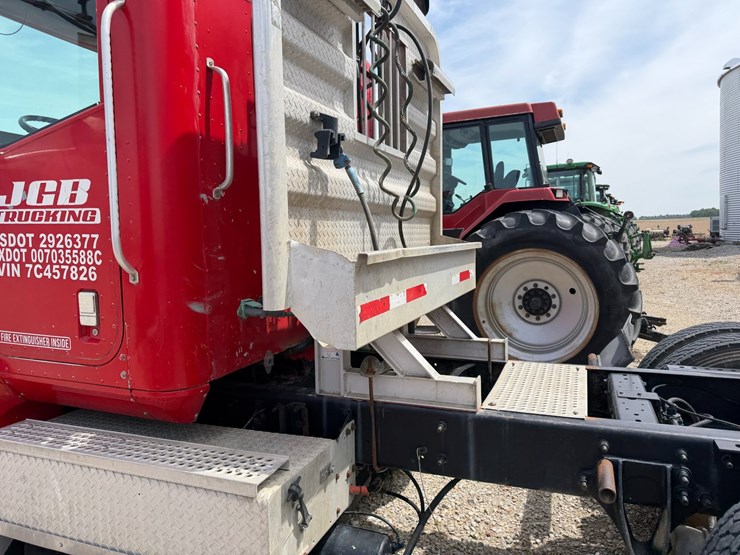 2007-international-9200i-image-24