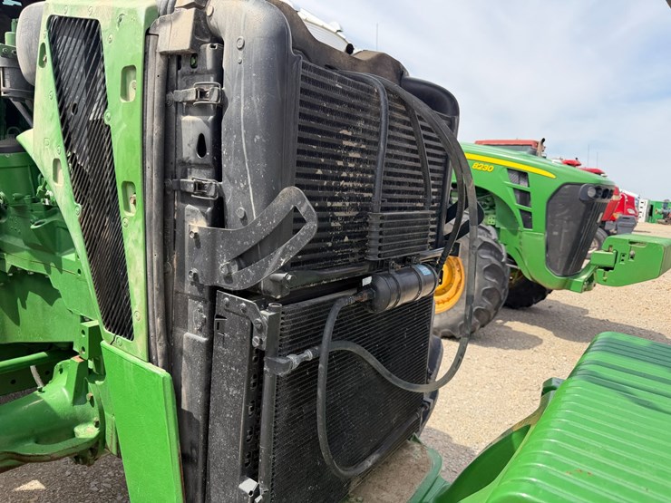 2006-john-deere-8330-image-49