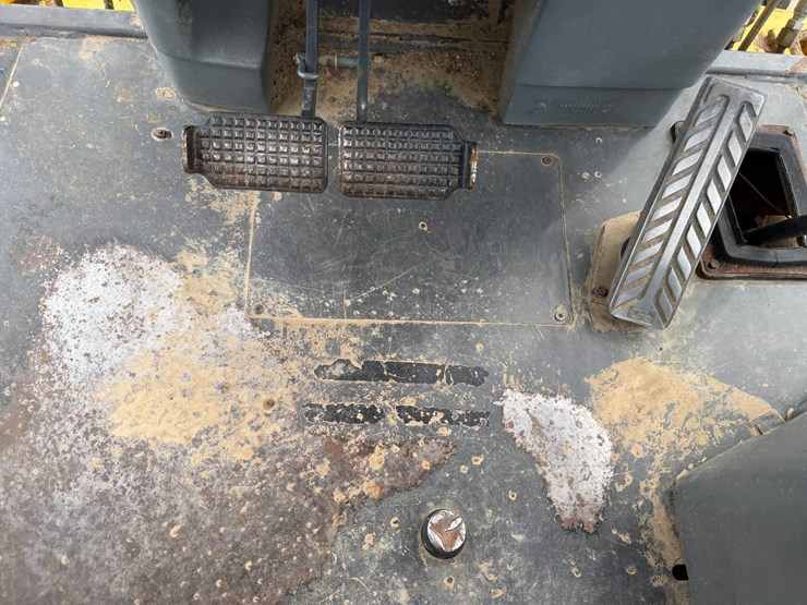 new-holland-lb75b-image-88